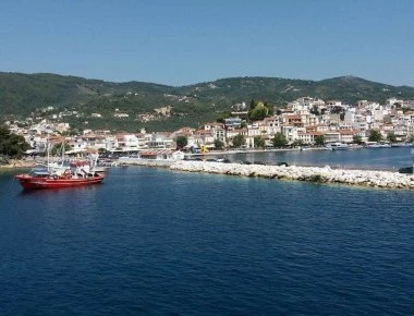 Μόνο για έξι μήνες και με προϋποθέσεις ο ΦΠΑ στα νησιά που δέχονται «πρόσφυγες» - Άλλα μας έλεγε ο Α. Τσίπρας